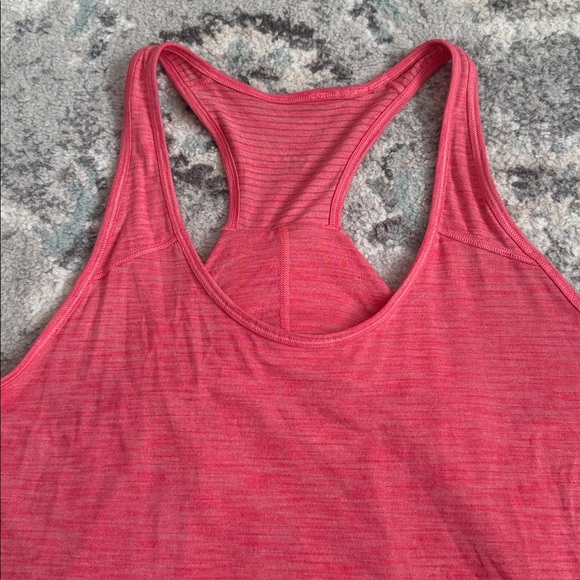 Lululemon Essential Tank - Picture 2 of 7